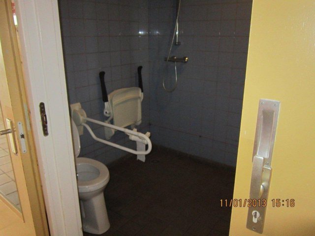 Invalide-sanitiare-ruimte